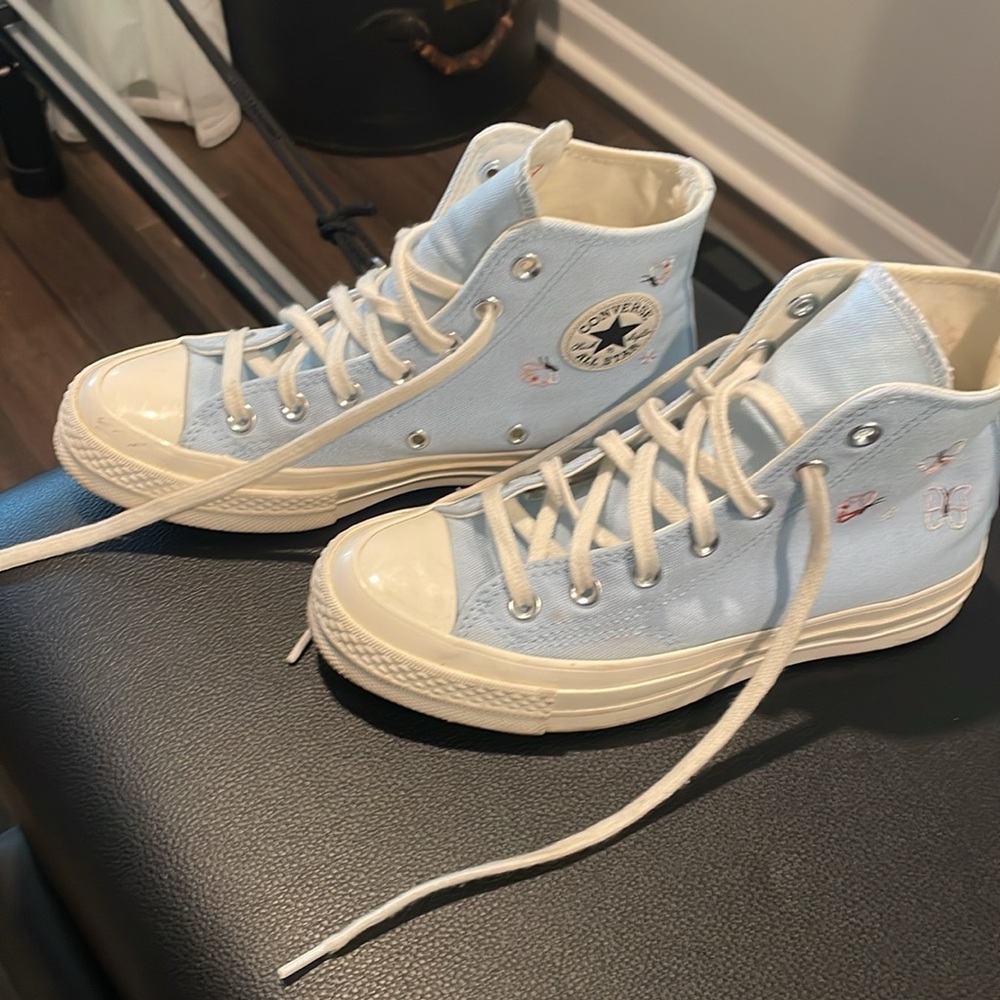 Converse Chuck Taylor Butterfly Baby Blue Kicks